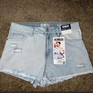 NWT Vintage, High Rise Shorts Size: 13/31